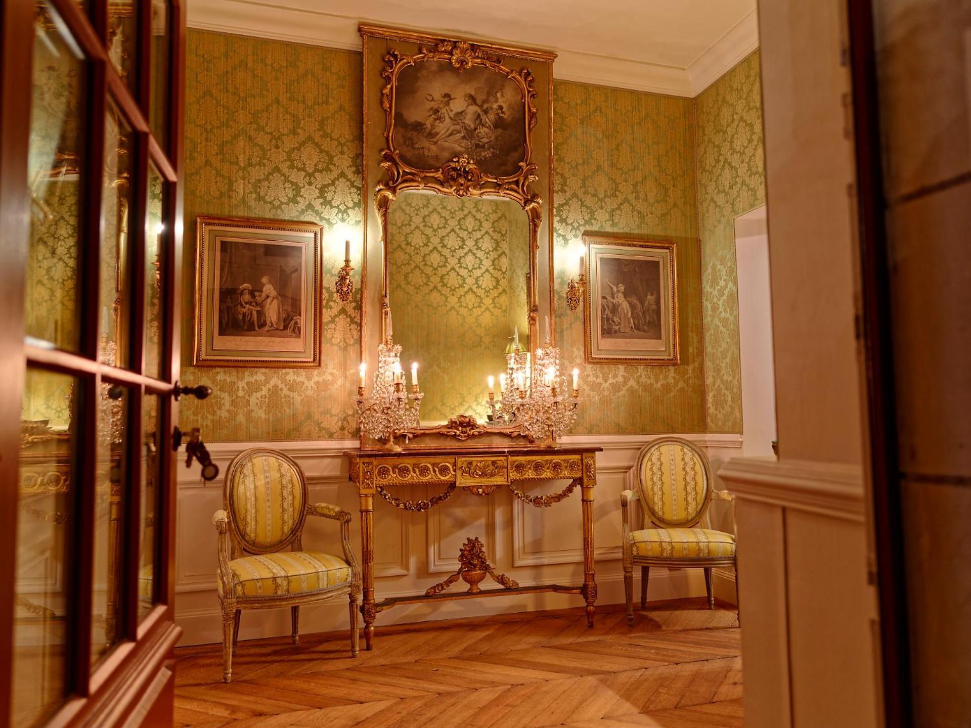 Relais & Chateau Louise De La Valliere Reugny  エクステリア 写真